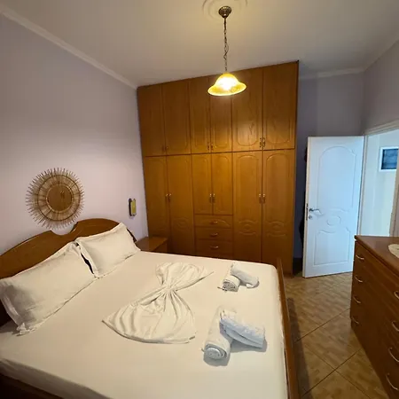 James Apartment