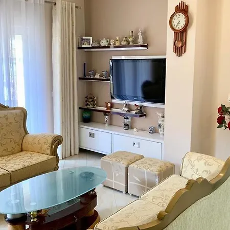 James Apartment